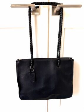 J. Ferrar Vintage Classic Black Leather Shoulder Bag